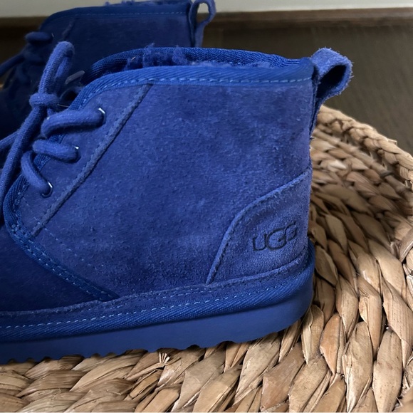 Ugg Kids Neumel Boots Blue Size 2 - Picture 6 of 9